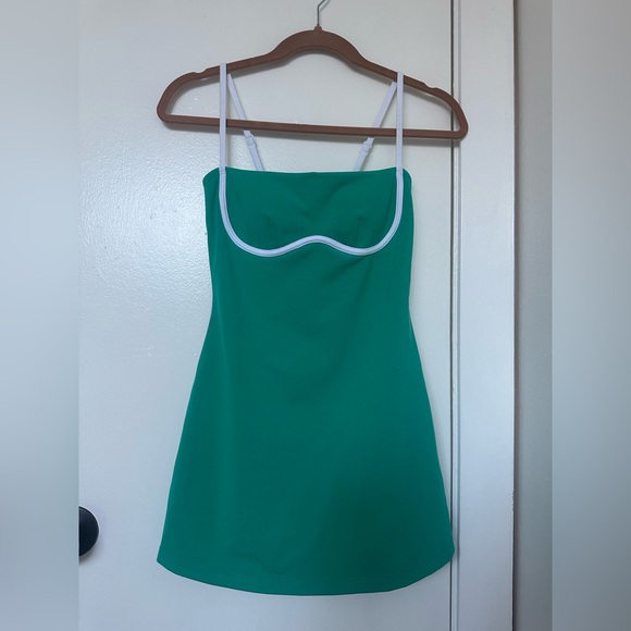 NWOT Alo Yoga Airbrush Streamlined Tennis Dress Spruce Green XXS - Picture 7 of 14